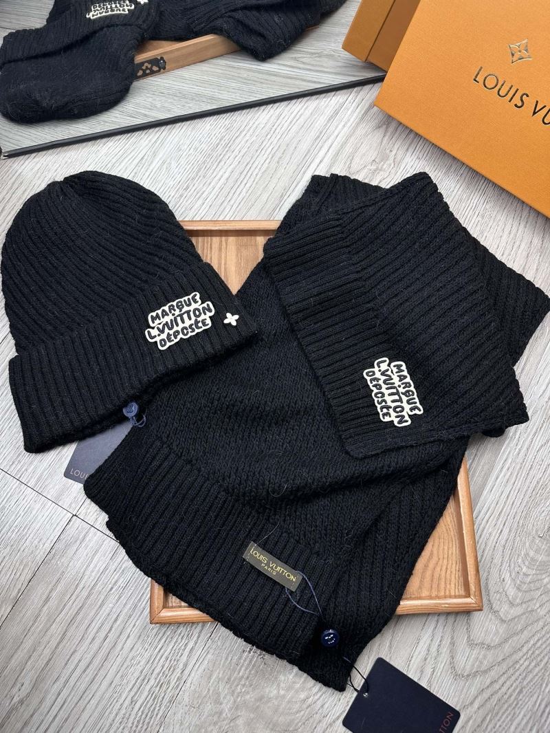 Louis Vuitton Caps Scarfs